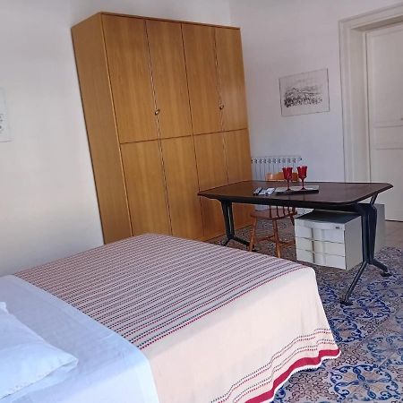 Casa Nonno Enrico In Via Oreto パレルモ エクステリア 写真